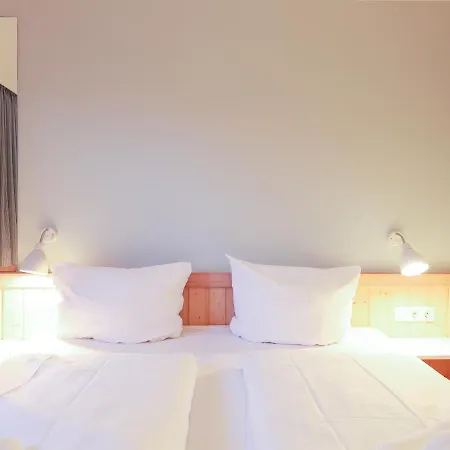 Riterspoeoer 24 Vesterland